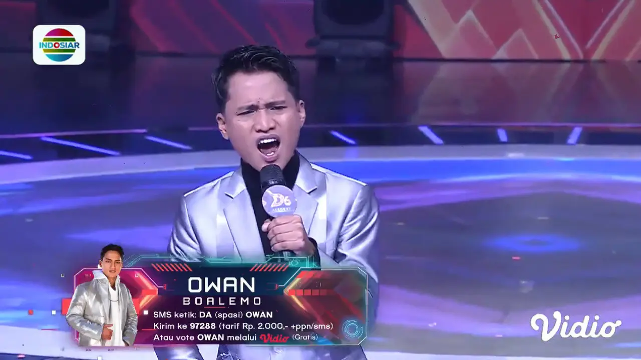 Owan (Boalemo) Sukses Menaklukkan Panggung D'Academy 6 Top 16 dengan Meraih Standing Ovation dari Seluruh Dewan Juri