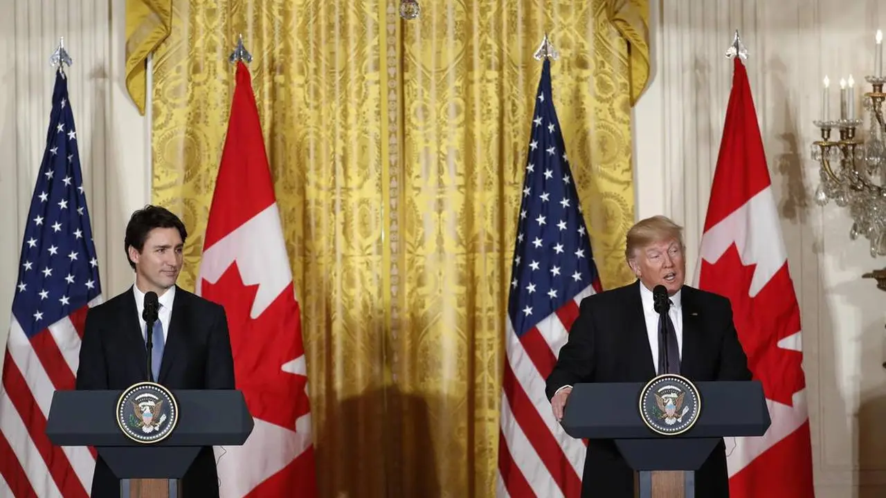 PM Kanada Justin Trudeau dan Presiden AS Donald Trump di Gedung Putih, (AP)