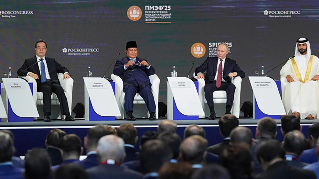 FOTO: Presiden Prabowo  Bersama Presiden Putin  Hadiri St. Petersburg International Economic Forum (SPIEF)