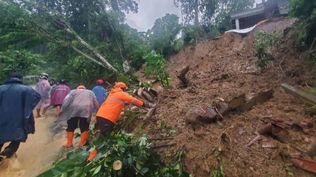 Tragis, Enam Warga Tertimbun Longsor di Lereng Wilis Trenggalek