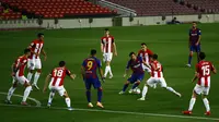 Aksi pemain Barcelona Lionel Messi saat melawan Bilbao (AP)
