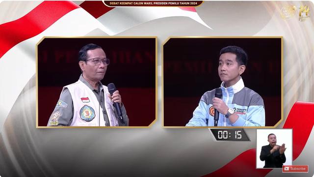 Calon Wakil Presiden (Cawapres) nomor urut 02 Gibran Rakabuming Raka dan Cawapres nomor urut 03 Mahfud Md saat tanya jawab di debat cawapres Pilpres 2024 yang digelar di JCC Senayan, Jakarta, Minggu (21/1/2024).