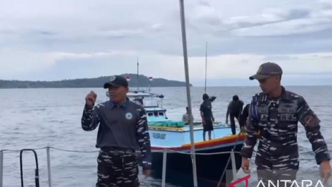 Kodaeral IX Ambon Sukses Evakuasi Kapal Nelayan Maluku yang Rusak Mesin