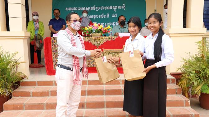 <p>Acara Bakti Kayuh Kemerdekaan menjelang HUT RI ke-77 di Kamboja. Dok: KBRI Phnom Penh</p>