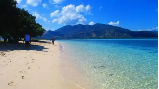 Pulau Pangabatang di Kabupaten Sikka, Maumere, Nusa Tenggara Timur