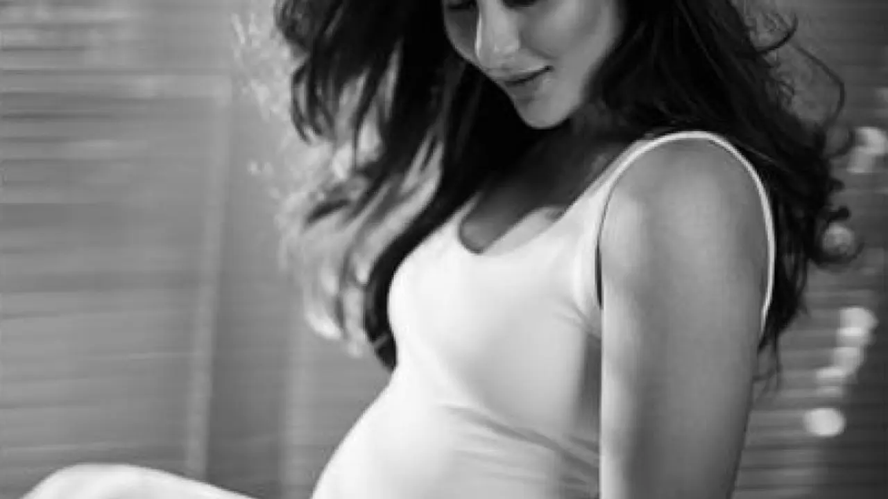 Kareena Kapoor akan segera melahirkan anak pertamanya. (via. Hindustan Times)