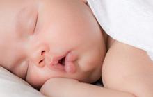 Mitos Bayi Jatuh dari Tempat Tidur, Berikut Penjelasannya