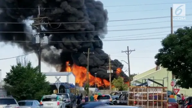 VIDEO: Kebakaran Pabrik Daur Ulang di Colorado