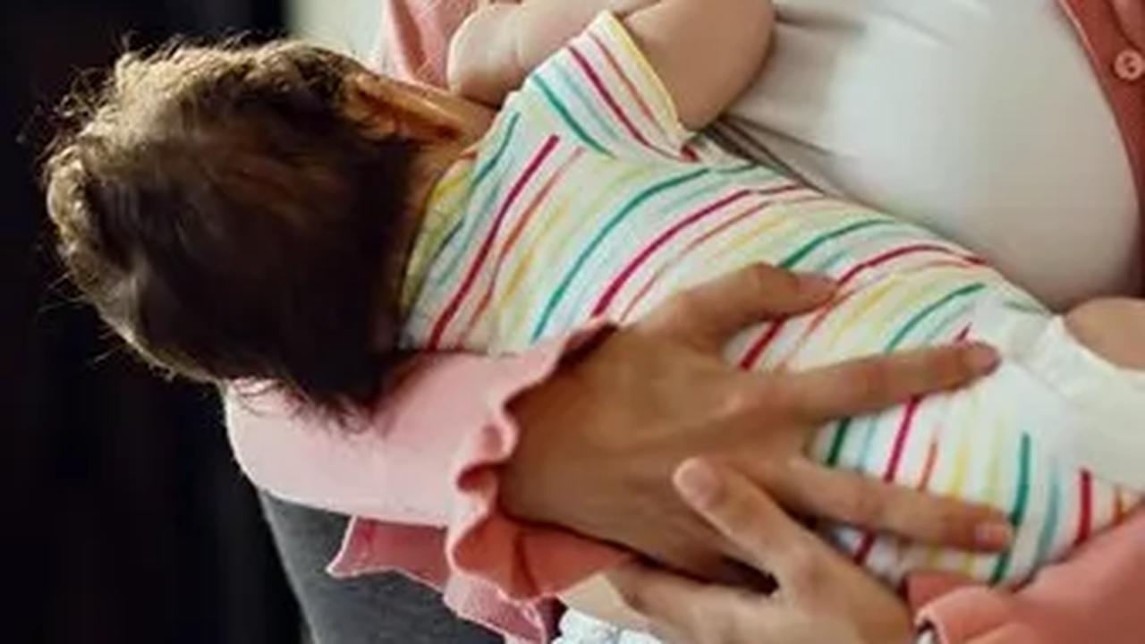 5 Jenis Breast Pad dan Fungsinya Bagi Ibu Menyusui