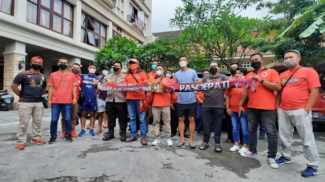 Pasoepati Geruduk Mess Persis Solo