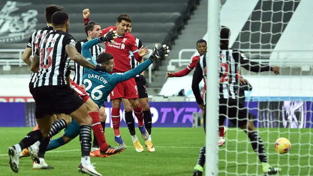 Foto Liga Inggris: Liverpool Tertahan 0-0 oleh Newcastle United di St James'Park