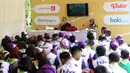 Pemred Bola.com, Darojatun memperkenalkan Bola.com sebagai salah satu media olahraga yang pesat pertumbuhannya kepada peserta Raimuna Nasional XI di Bumi Perkemahan Cibubur, Selasa (15/8/2017).  (Bola.com/Nicklas Hanoatubun)