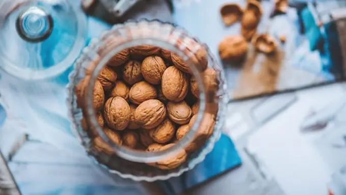 Kacang walnut/copyright Pexels.com/Kaboompics .com