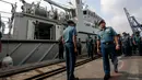KSAL Laksamana TNI Ade Supandi (kanan) saat memimpin upacara penyambutan kedatangan KRI Rigel 933‎, di Dermaga JICT II, Pelabuhan Tanjung Priok, Jakarta, Jumat (15/5/2015). (Liputan6.com/Faizal Fanani) 