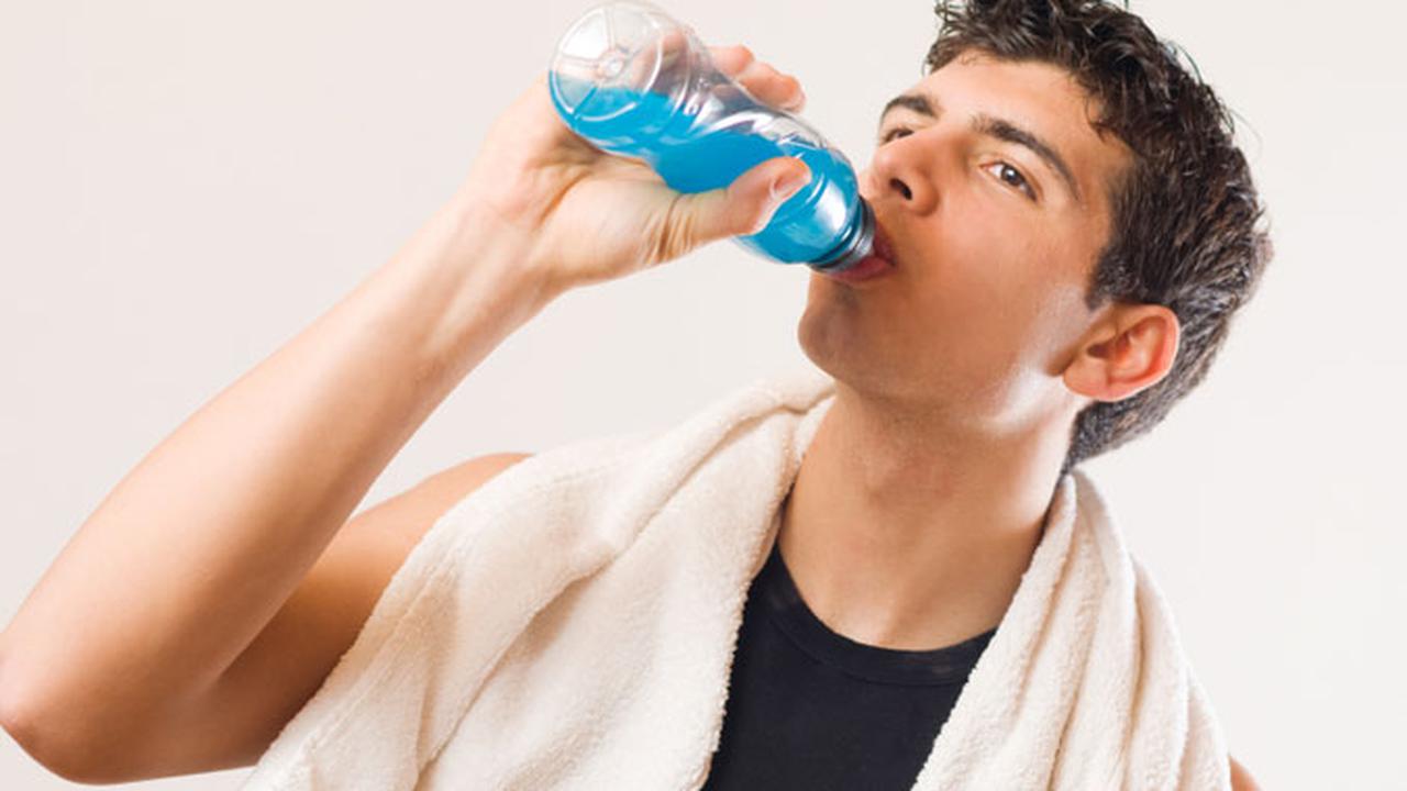 Dibanding Minuman energi, Minuman Olahraga Lebih Baik?