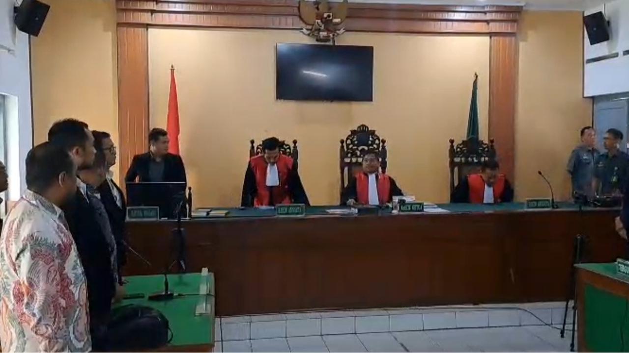 VIDEO: Kubu Penggugat Ijazah Jokowi Bongkar Sosok Orang Besar di Belakang, Keras Sentil Jenderal Polisi