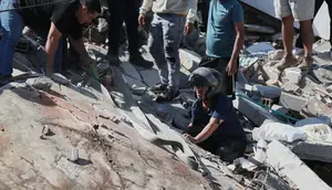 Gempa Kolombia, Seorang Ayah Berpacu Melawan Kemacetan demi Menolong Keluarga