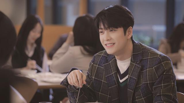 Kang Tae Oh dalam Extraordinary Attorney Woo. (ENA via Soompi)