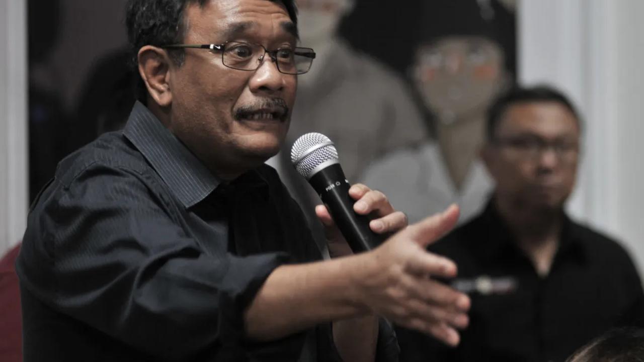 Djarot menuturkan, anak muda harusnya tidak langsung menerabas. Harus betul-betul punya visi yang baik.