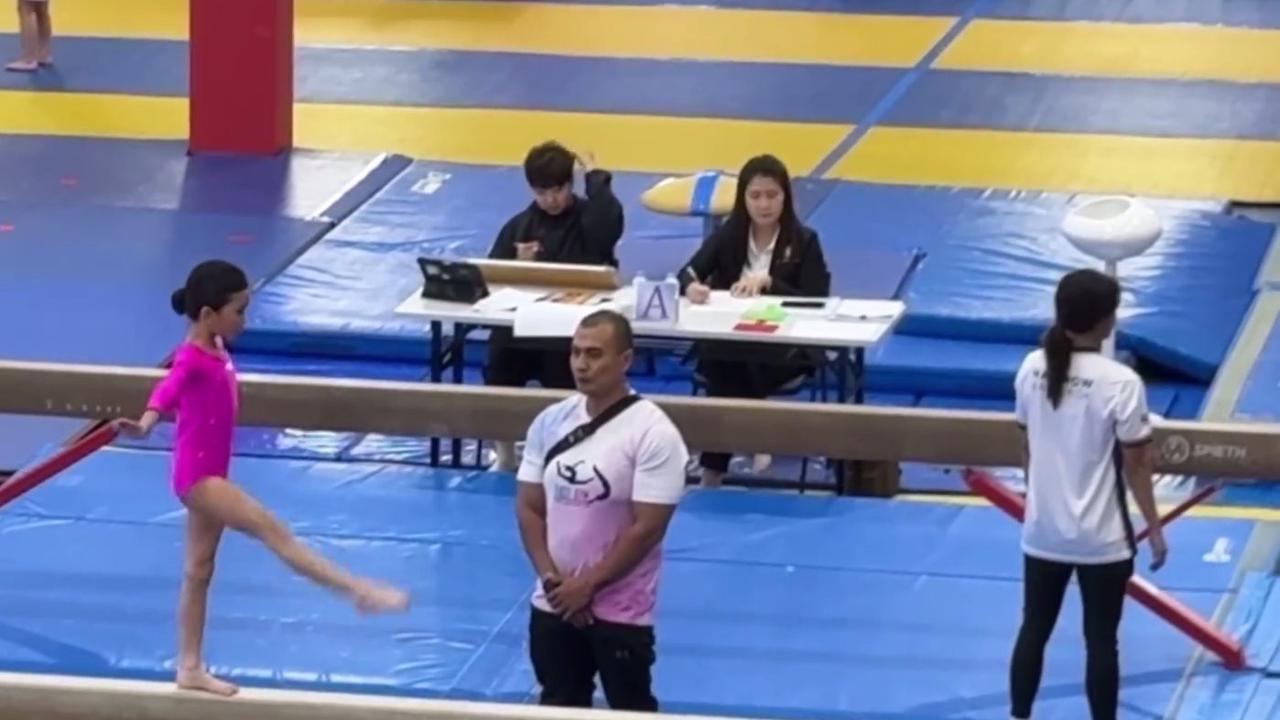 7 Potret Anak Atiqah Hasiholan dan Rio Dewanto Menang Gymnastic, Dapat 4 Emas - Langsung Tertidur Setelah Berkompetisi