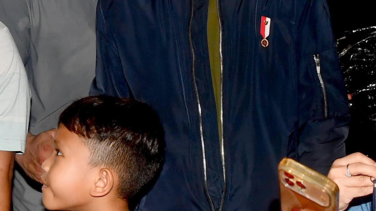 Momen Jokowi Jajan Corndog hingga Temulawak saat Malam Tahun Baru di Solo