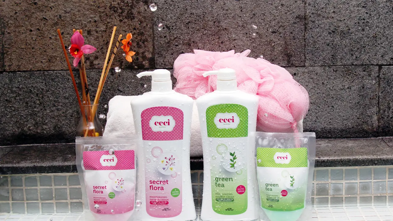 Ceci Moisturizing Shower Cream Jaga Kulit Tetap Lembab dan Cerah