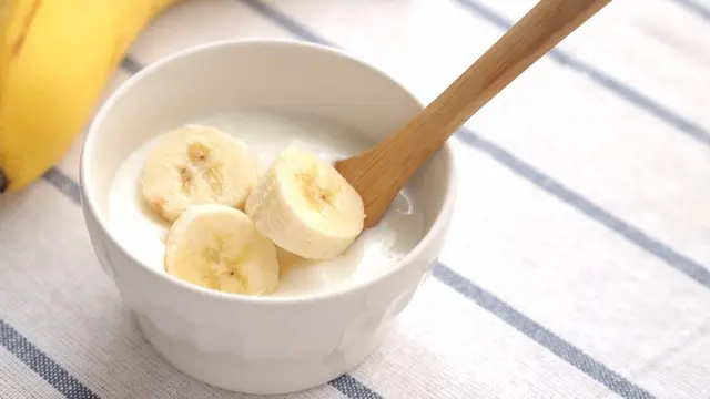 Pisang dan yoghurt. Foto: harmonia.la