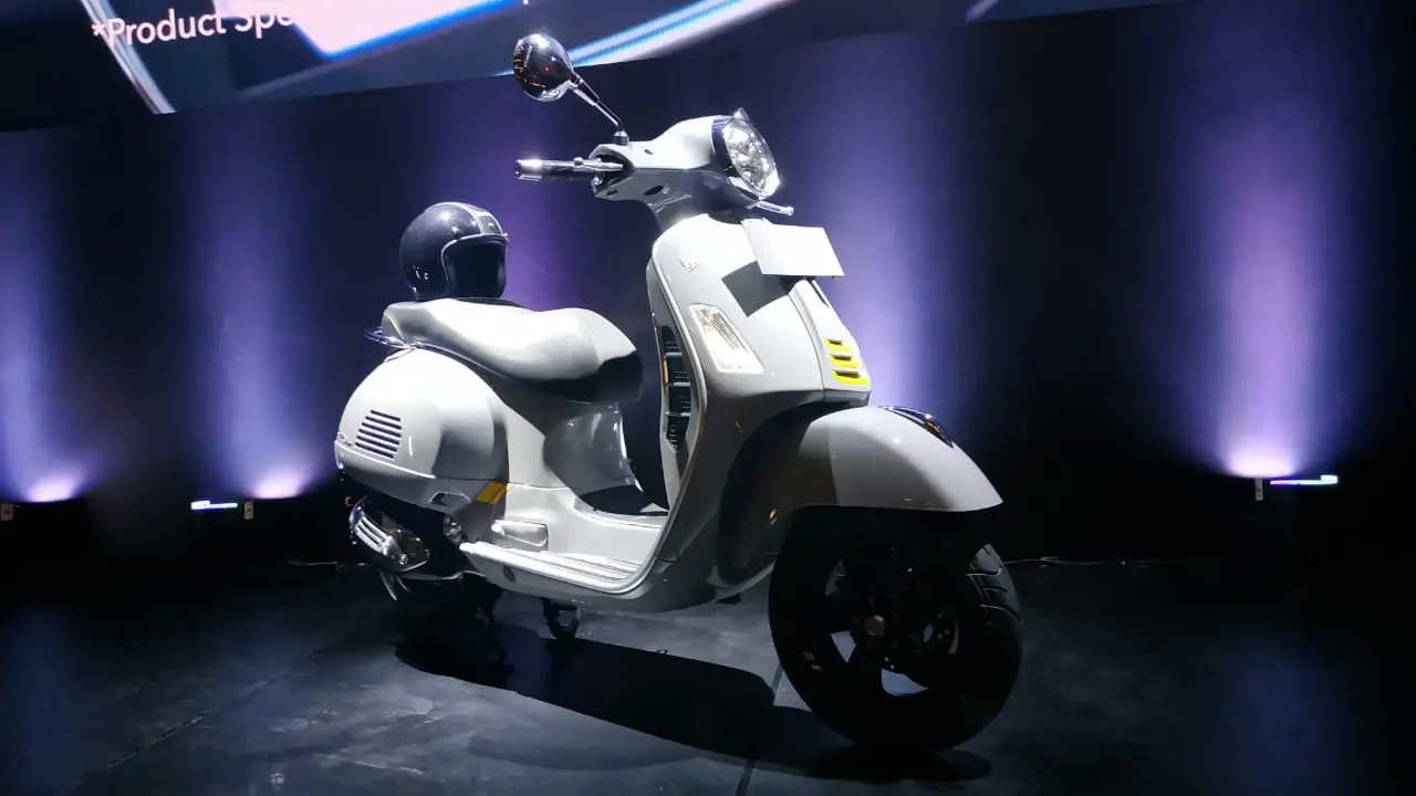 Vespa GTS Super Tech 300