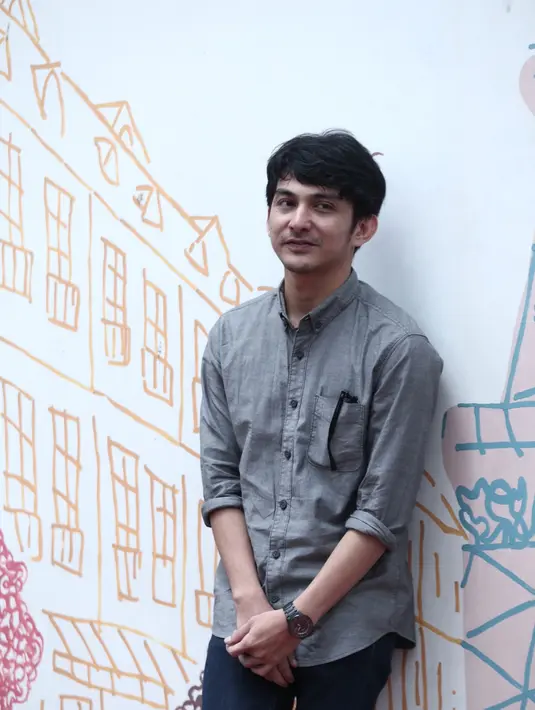 Pemilihan dalam peran itu, ia mempunyai alasan lain. Demi bisa memaksimalkan setiap peran, ia berusaha untuk mencari referensinya. (Galih W. Satria/Bintang.com)