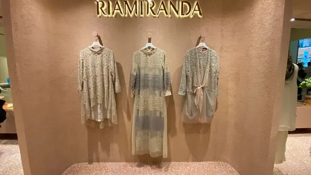 Sambut Ramadan, Ria Miranda Kembali Hadirkan Koleksi Motif Minang