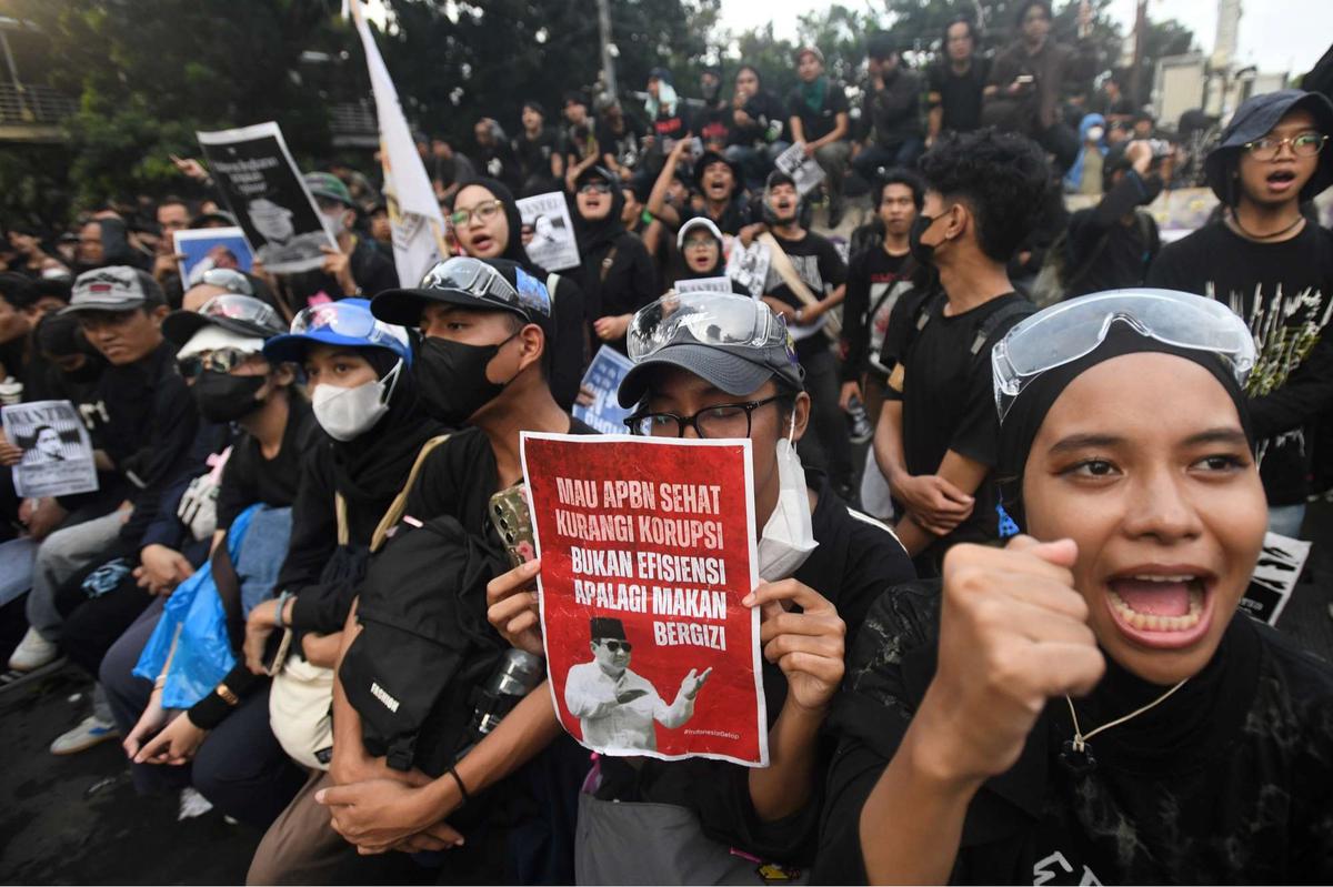 Masyarakat sipil gelar Aksi Indonesia Gelap