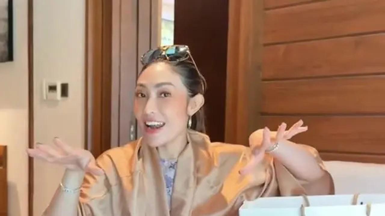 Potret Isi Hampers Mewah Bridesmaid Luna Maya-Maxime Bouttier, Parfum YSL Libre Rp2,9 Juta hingga Voucher Treatment Rp17 Juta