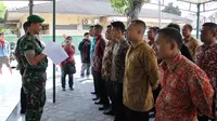 Sebanyak 22 relawan di Solo, Jawa Tengah siap mengikuti pelatihan Bela Negara di Rindam IV Diponegoro, Magelang. (Reza Kuncoro/Liputan6.com)