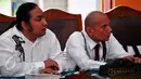 Kuasa hukum Novel Baswedan mengikuti sidang praperadilan Novel Baswedan dengan agenda pembacaan keputusan hakim di PN Jaksel, Selasa (9/6/2015).  Hakim tunggal Zuhari menolak gugatan praperadilan yang diajukan Novel Baswedan (Liputan6.com/Yoppy Renato)
