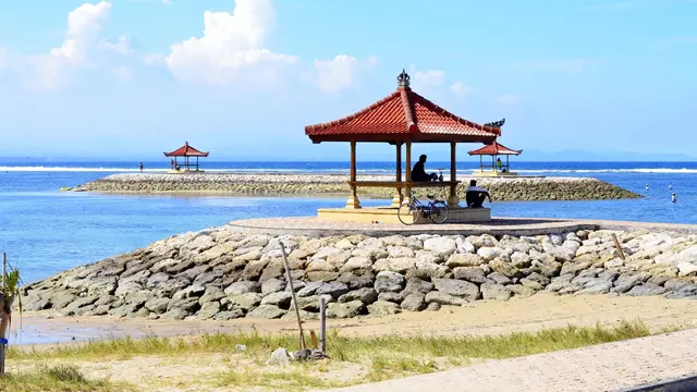 Ilustrasi Pantai Sanur