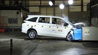 Uji Tabrak ASEAN NCAP Daihatsu Xenia Diganjar Bintang Tiga (ASEAN NCAP)