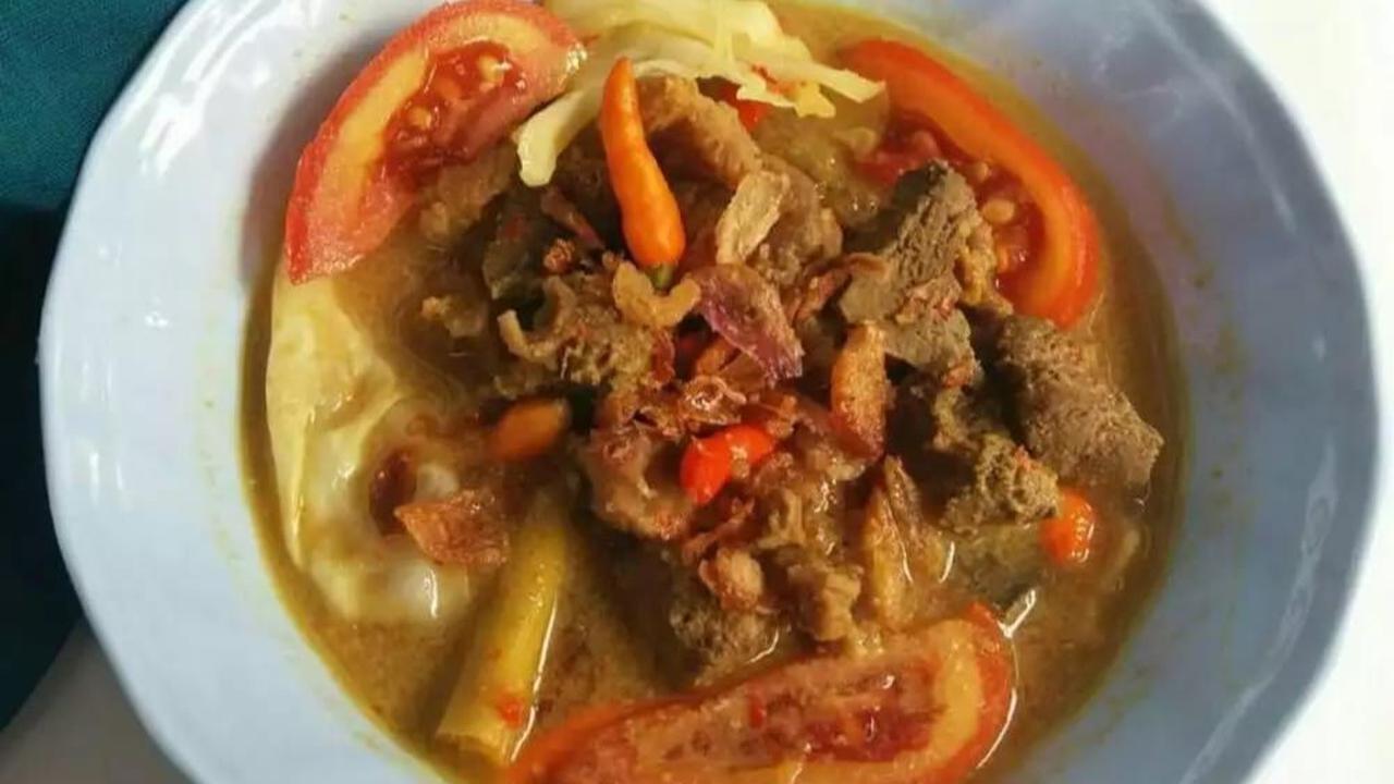 <b>8. Tongseng Daging Sapi Jeroan</b><br>