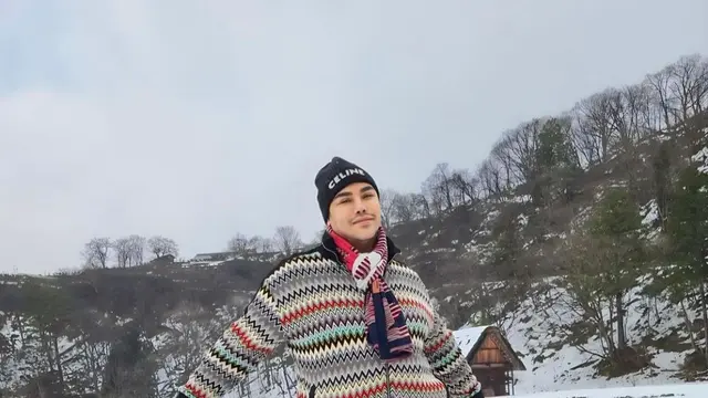 Gaya fesyen Ivan Gunawan yang cenderung berwarna