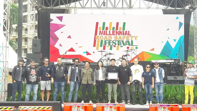 Artis-Artis Kampanye Keselamatan Berlalu Lintas