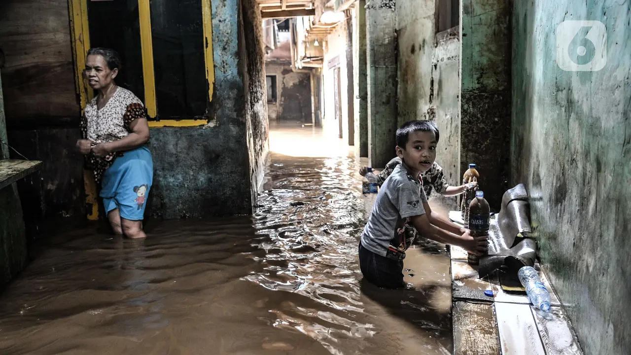 Banjir Kiriman Rendam Permukiman di Kebon Pala