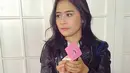  GGS sendiri memang tengah mempersiapkan episode perdananya, dan selama waktu belakangan ini Prilly Latuconsina pun rajin membagikan kegiatannya dilokasi syuting. (Via Instagram/@Prillylatucosina96)