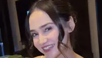 Penampilan Syifa Hadju Gelar Welcome Dinner di Bali. [@a y u.hairstylist]