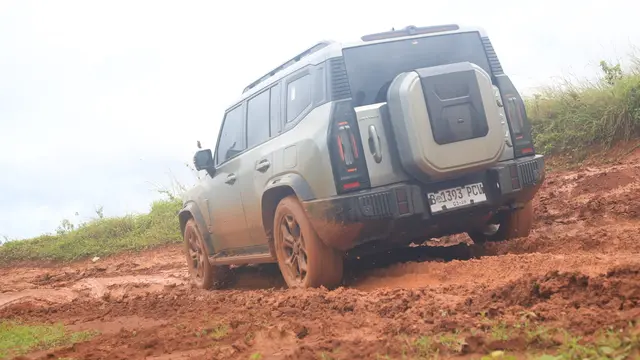 Buktikan DNA Travel+, Jetour T2 Libas Jalur Perkotaan dan Offroad Tanpa Masalah (Arief A/Liputan6.com)