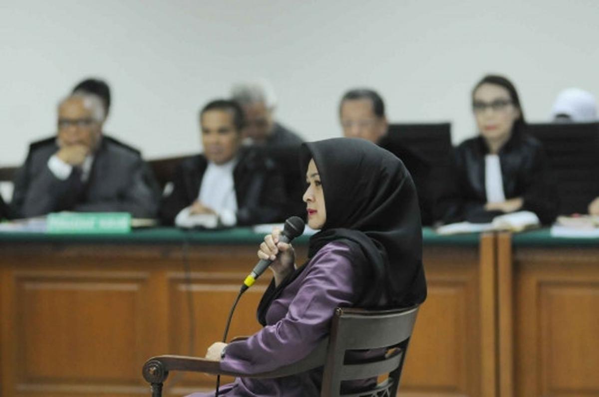 Kesaksian istri muda Gubernur Gatot di sidang OC Kaligis