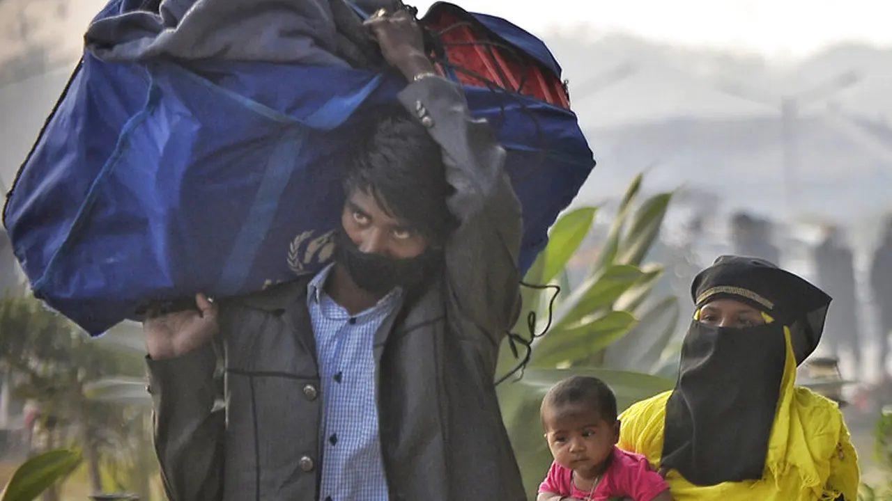 FOTO: Bangladesh Kirim Ribuan Pengungsi Rohingya ke Pulau Terpencil