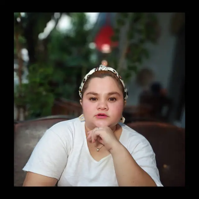 Sering Dikira 19 Tahun, Ini 6 Potret Defni Yani Pemeran Cantik Dari Jendela SMP