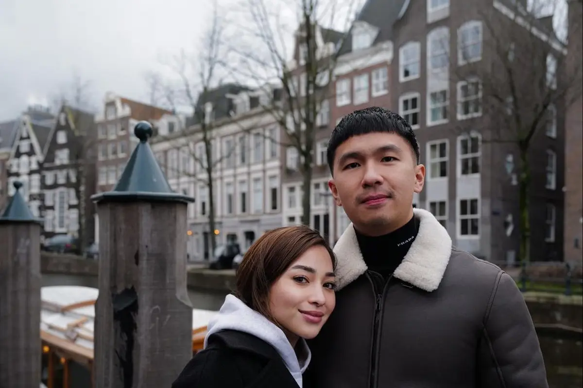 Nikita Willy, Indra Priawan dan Baby Issa Liburan