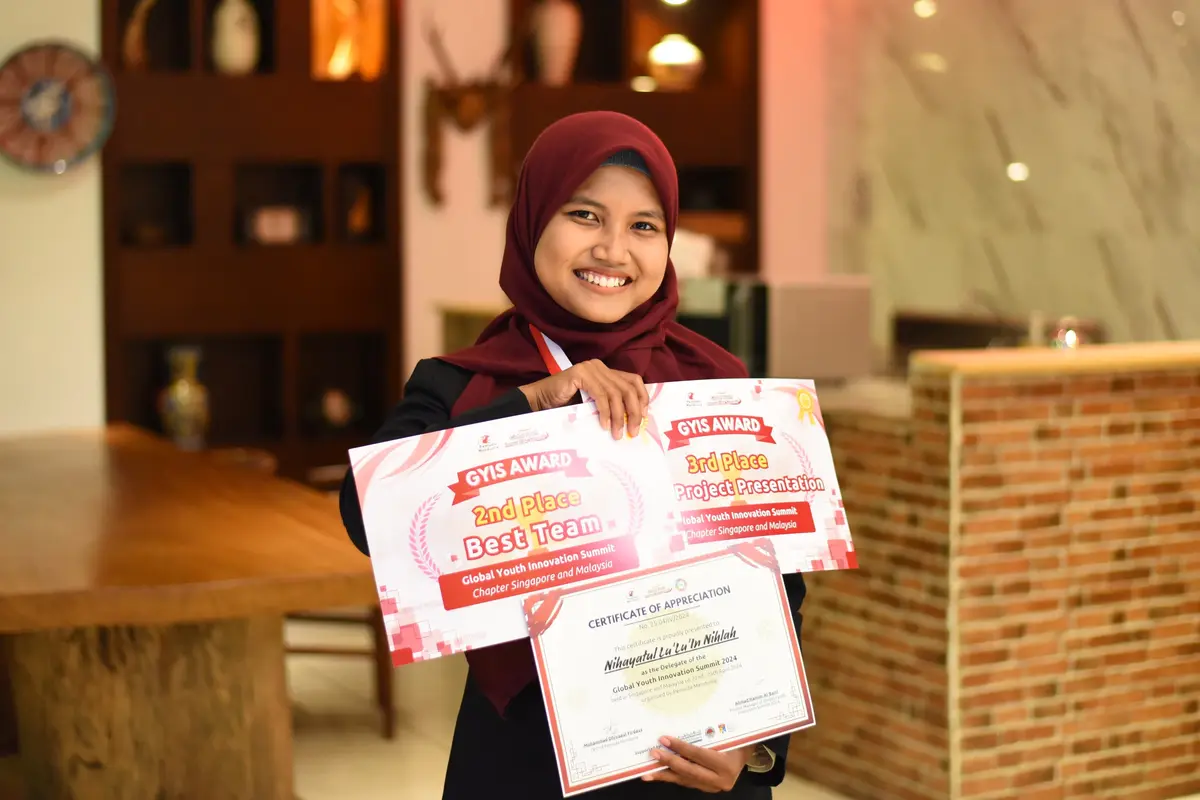 Nihayatul Lu’lu’in Nihlah, Mahasiswi UIN Sunan Kalijaga Raih Prestasi Internasional di Malaysia