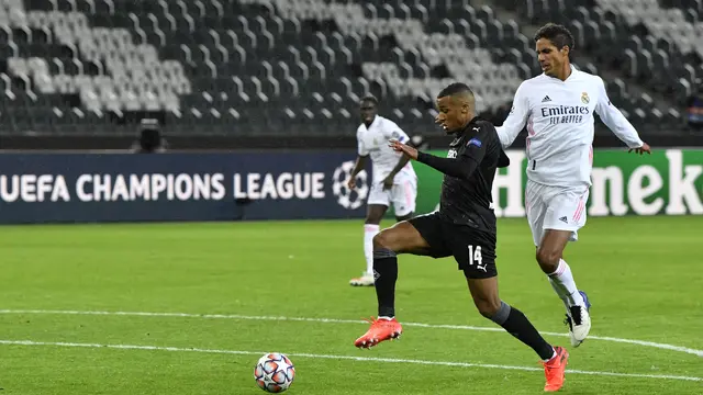 Gol Benzema dan Casemiro Selamatkan Madrid dari Kekalahan Atas Moenchengladbach