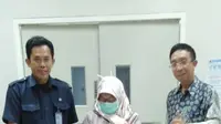 Penyerahan Masker Bedah Ke Rumah Sakit Persahabatan Oleh Yayasan Pundi Amal Peduli Kasih (YPP)